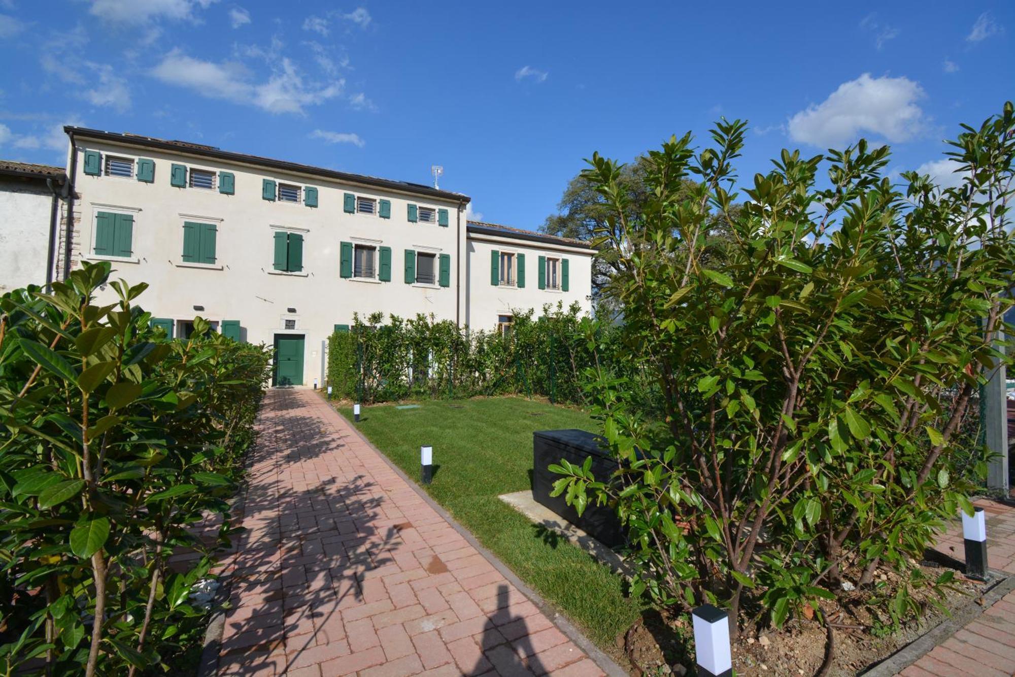 Residence Corte Bellebarbe Rivoli Veronese Exterior foto